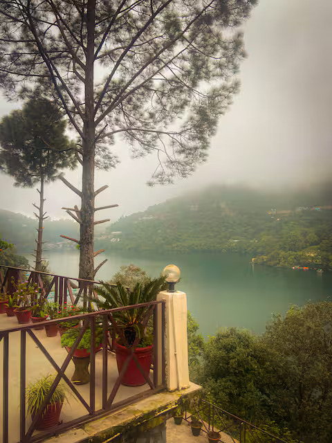 Dejavu, Cottage on The Lake by 8MH | 4BHK Lakeside