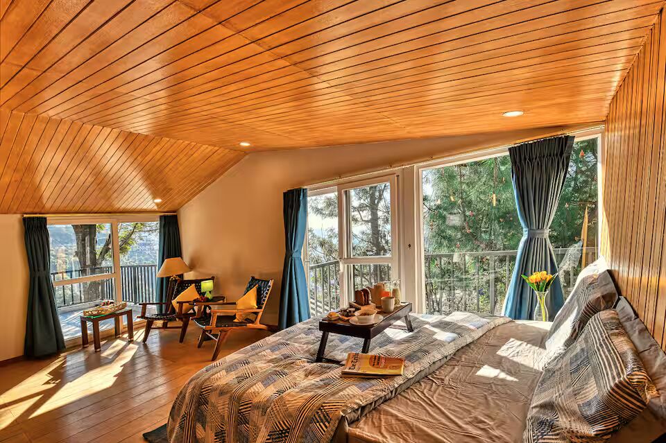 Hillside Cabin Cozy 2BHK BY 8MH Kasauli| Dharampur