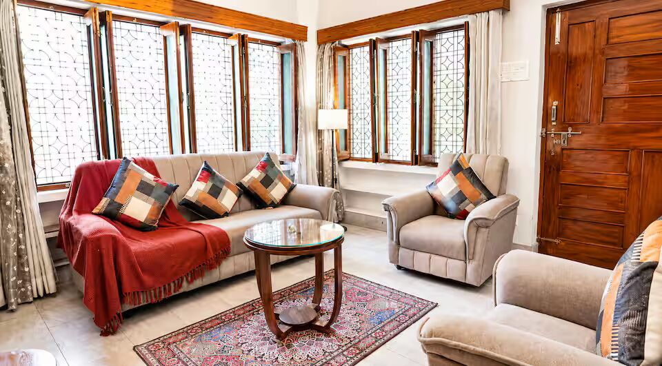 Luxury Heritage 4BR Villa | Parking | Assi Ghat