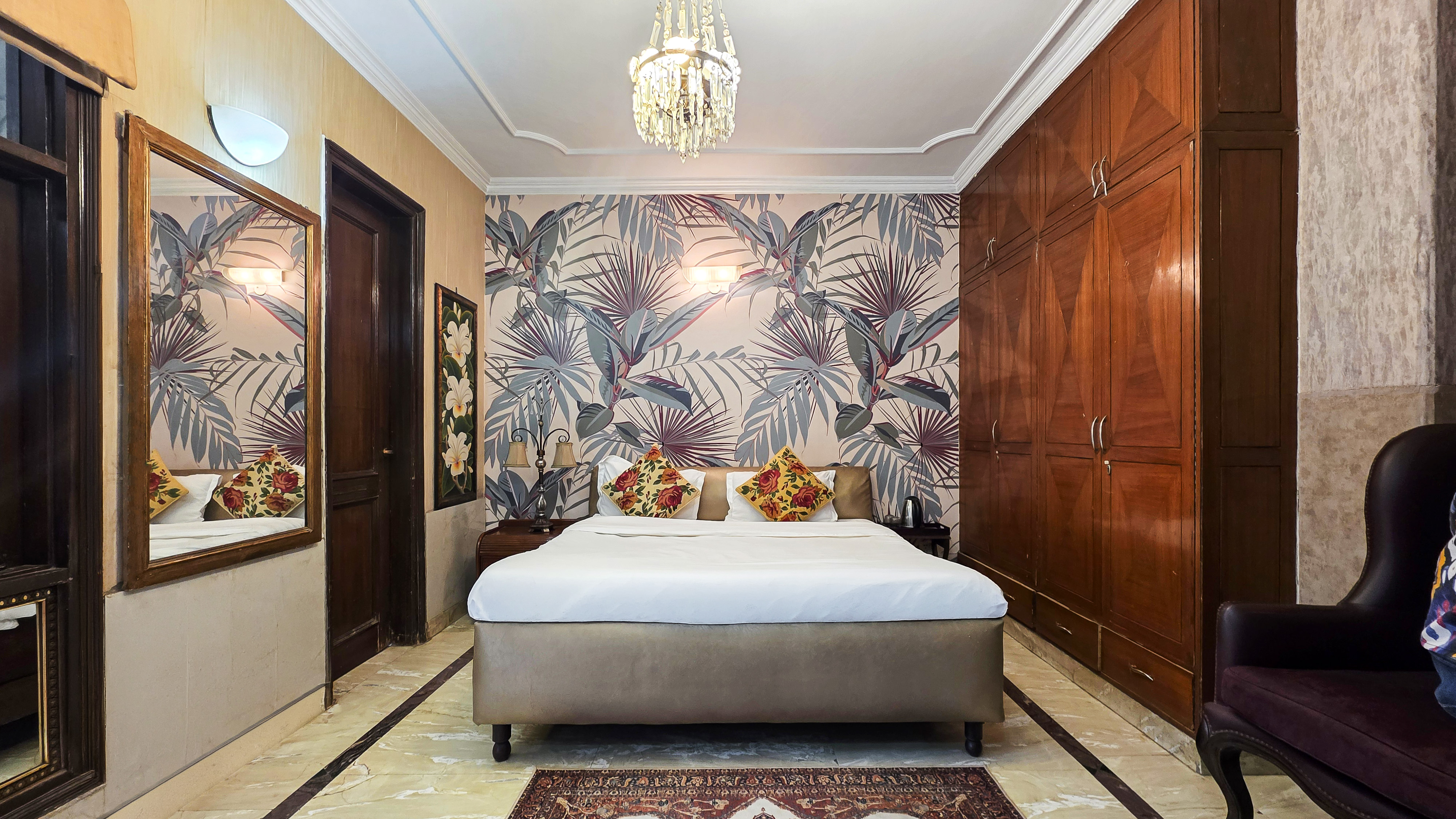 Casa Atelier | 2 Private King Rooms in Jangpura