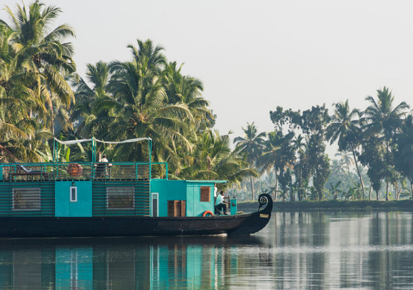 DISCOVERY HOUSEBOAT BY MALABAR ESCAPES