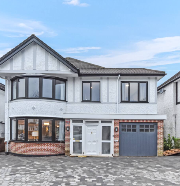 LONDON - Large Family Home in North London